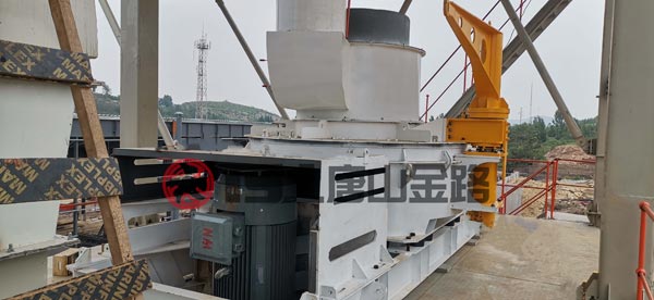 錘破、對輥破、立軸沖擊破三種制砂設備優(yōu)劣對比